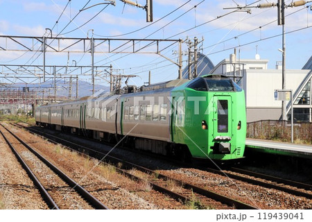 特急電車ライラック　789系　函館本線　深川駅　北海道 119439041
