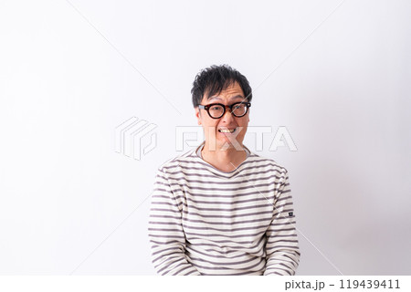 怒る男性のポートレート 怒る男性のポートレート 119439411