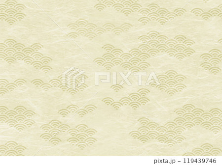 うすい黄金色の日本伝統文様（青海波）の和柄背景画 119439746