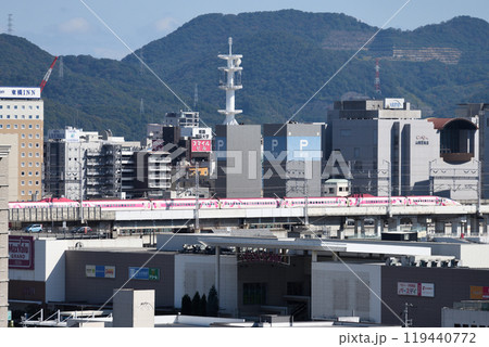 ハローキティーと姫路城 119440772