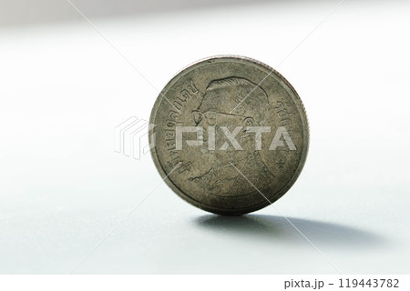外貨、タイの1バーツ（表面） 119443782