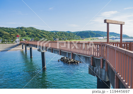 新潟　夕凪の橋（出雲崎町） 119445697