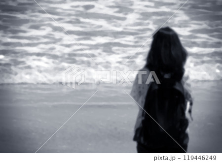海を見つめる女性(ぼけ+四隅アンダー加工) 海を見つめる女性(ぼけ+四隅アンダー加工) 119446249