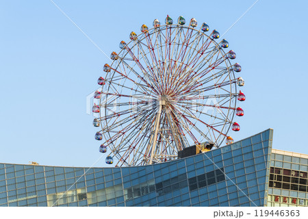 Close-up of the Ferris wheel(Kaohsiung Eye) at Dream Mall of Kaohsiung, Taiwan. 119446363