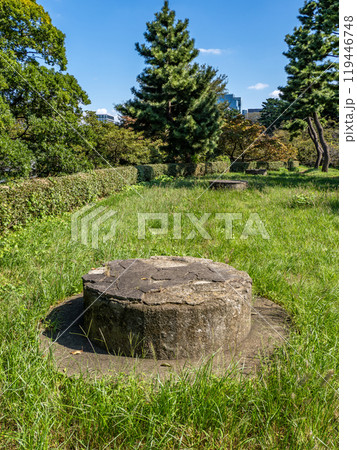 皇居近くに残る千鳥ヶ淵高射機関砲台座跡（東京都千代田区） 119446748