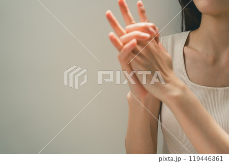 ハンドケア 119446861