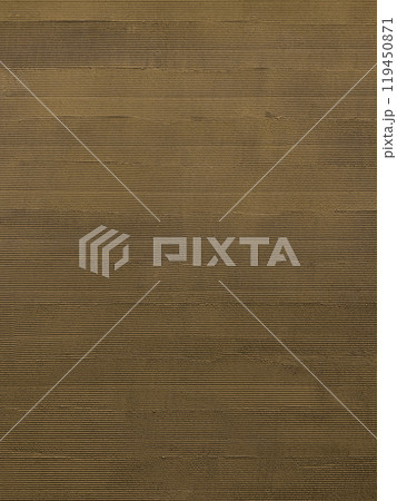 櫛引きで仕上げた暗い茶色の塗り壁面の縦長の背景画像 櫛引きで仕上げた暗い茶色の塗り壁面の縦長の背景画像 119450871