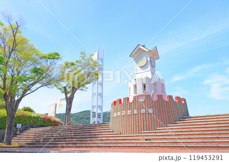 愛知県西尾市、愛知こどもの国中央広場の風景 愛知県西尾市、愛知こどもの国中央広場の風景 119453291