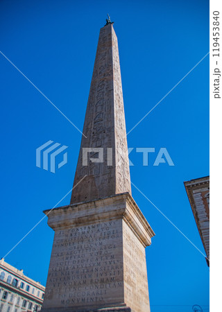 イタリアのローマの街並み 119453840