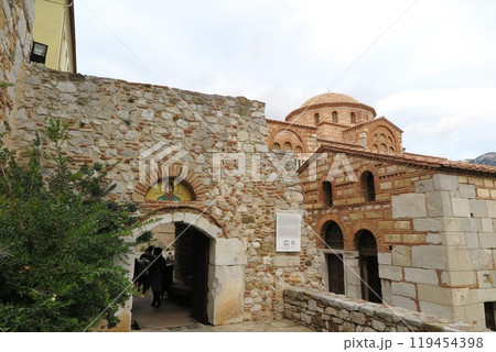 ギリシアの世界遺産、オシオス・ルカス修道院(Monastery of Hosios Loukas) ギリシアの世界遺産、オシオス・ルカス修道院(Monastery of Hosios Loukas) 119454398