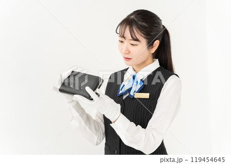 ビジネス　女性　制服　鑑定　買取り 119454645