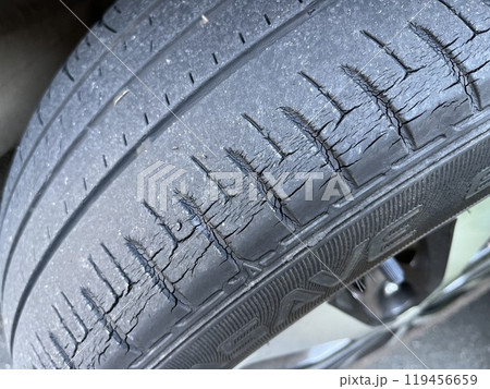 タイヤの劣化　☆mar_lapin 119456659