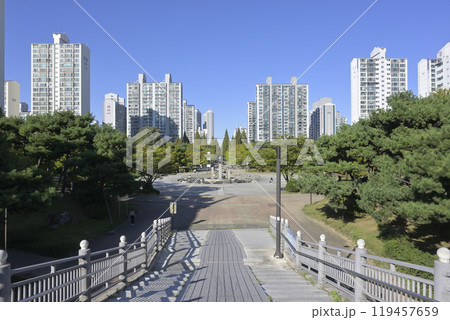 韓国の新都市:一山(イルサン・Ilsan)の街並み 韓国の新都市:一山(イルサン・Ilsan)の街並み 119457659