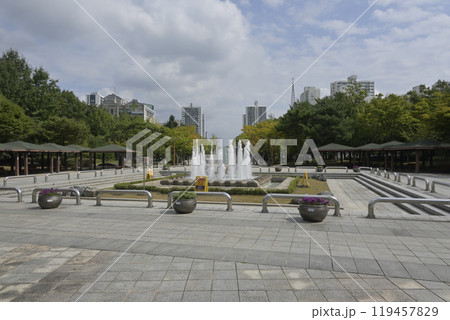 韓国の新都市:一山(イルサン・Ilsan)の街並み 韓国の新都市:一山(イルサン・Ilsan)の街並み 119457829