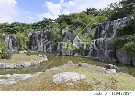 韓国の新都市:一山(イルサン・Ilsan)の街並み 韓国の新都市:一山(イルサン・Ilsan)の街並み 119457854