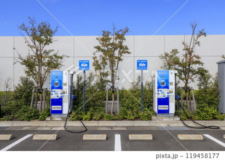 羽田イノベーションシティ パーキング内のEV充電スタンド 羽田イノベーションシティ パーキング内のEV充電スタンド 119458177