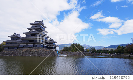 松本城、北とお堀、松本市、長野県 松本城、北とお堀、松本市、長野県 119458796