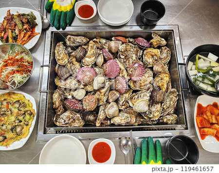 Korean Seafood Food. Steamed oysters and clams Korean Seafood Food. Steamed oysters and clams 119461657