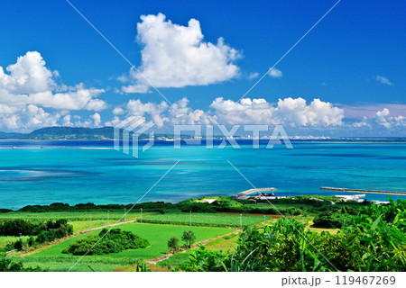 沖縄県小浜島　大岳展望台からの眺め 119467269