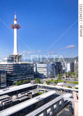 京都駅から見た京都タワー 119472831
