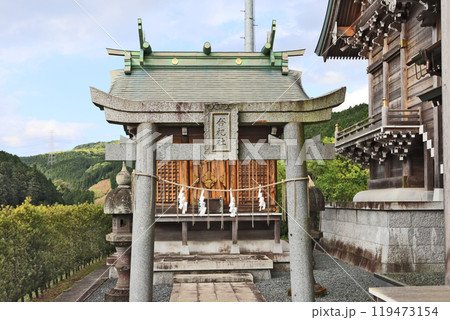 福岡県みやこ町にあるダム建設で移転した高木神社合祀社 福岡県みやこ町にあるダム建設で移転した高木神社合祀社 119473154