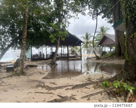 Mabul Island, the base for diving in Sipadan Island, Sabah state in Malaysia. 119475687