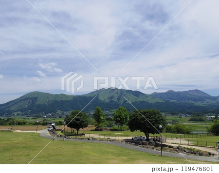 熊本県南阿蘇村より望む阿蘇五岳 119476801