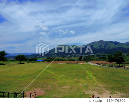 熊本県南阿蘇村より望む阿蘇五岳 119476802