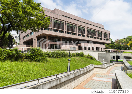 Low-angle view of the library building at National Cheng Kung University (NCKU), Tainan, Taiwan. It is a famous university in southern Taiwan. 119477539