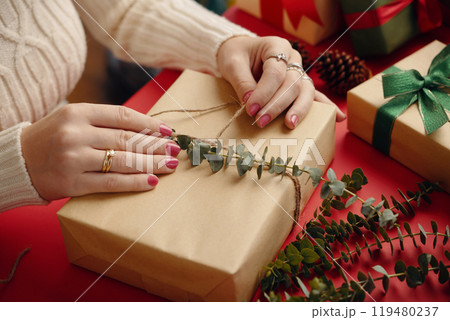 Wrapping Gift Box with Natural Decorations 119480237