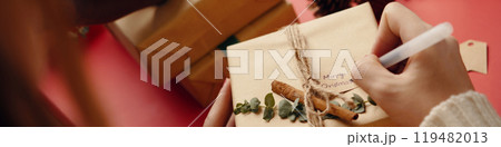 Crafting Rustic Christmas Gift Package with Herbs Crafting Rustic Christmas Gift Package with Herbs 119482013