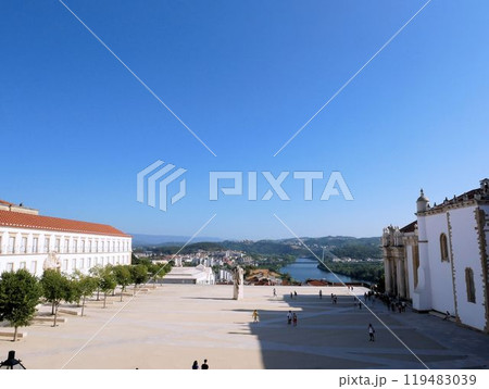 コインブラ旧大学の広場　モンデゴ川への眺め　（ポルトガル、コインブラ） 119483039