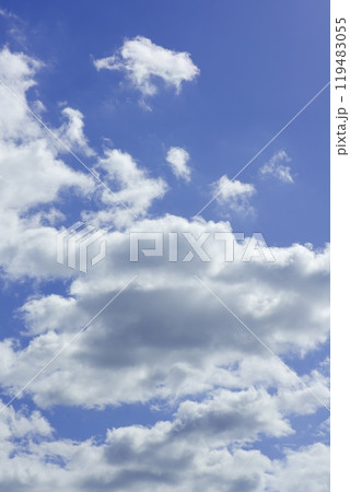 青空と雲の綺麗な写真 119483055