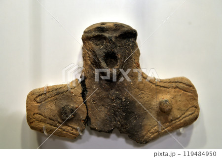 三内丸山遺跡　縄文自由館の土偶 119484950