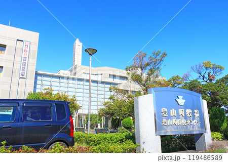愛知県西春日井郡豊山町、豊山町役場の風景 119486589