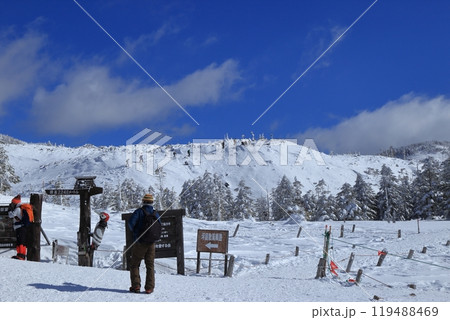 厳冬期の北横岳の風景 ( 北八ヶ岳ロープウェイ山頂駅 ) 厳冬期の北横岳の風景 ( 北八ヶ岳ロープウェイ山頂駅 ) 119488469