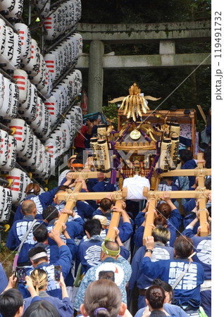 晴天の代々木八幡宮例大祭 東京 晴天の代々木八幡宮例大祭 東京 119491732