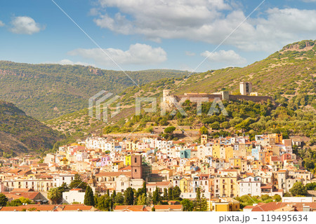 Panoramic view of the Sardinian village of Bosa with its castle 119495634