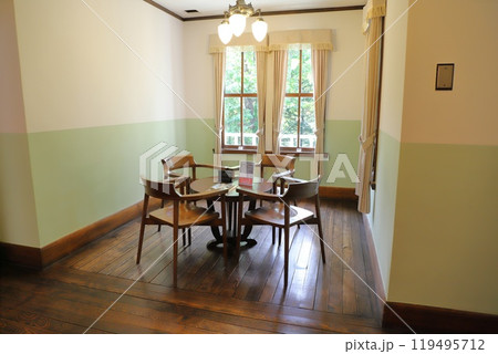 旧三菱鉱業寮　洋館の館内　札幌市　 119495712