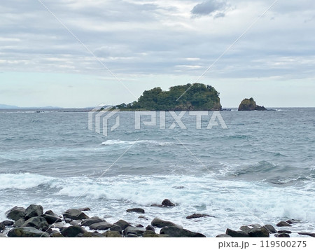 汐吹公園から見る手石島 119500275