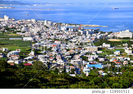 沖縄県南城市佐敷津波古周辺を望む(沖縄県南城市)【2024.10】 沖縄県南城市佐敷津波古周辺を望む(沖縄県南城市)【2024.10】 119501511