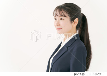 若いビジネスウーマンのポートレート 119502938