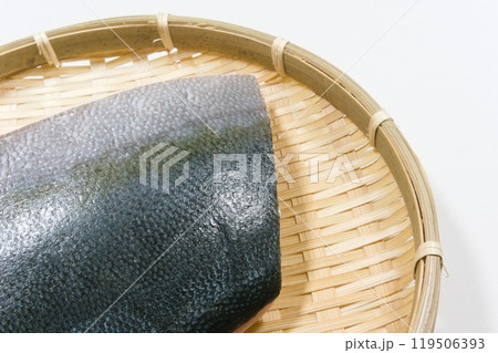 ブリ（Yellowtail）の輝く身 119506393