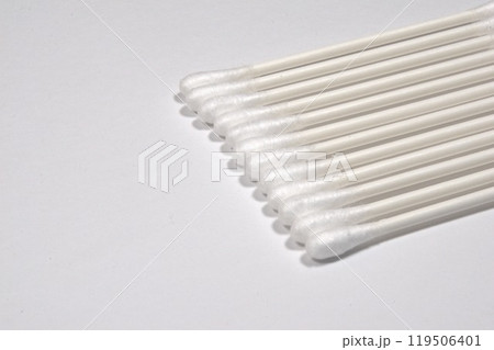 日常の必需品 綿棒 119506401