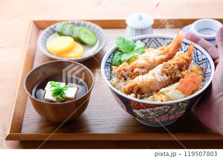 エビフライ丼 119507803