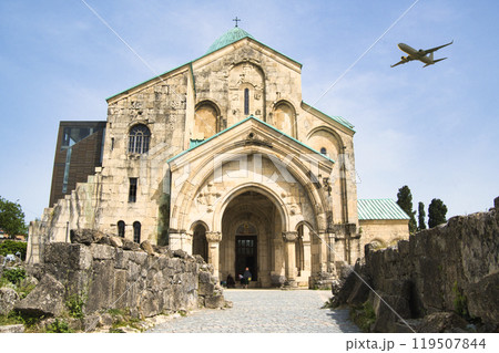 クタイシのバグラティ大聖堂の景観 119507844