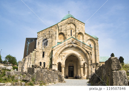 クタイシのバグラティ大聖堂の景観 クタイシのバグラティ大聖堂の景観 119507846
