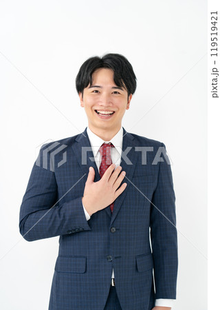 ビジネスマン　20代男性　お任せ 119519421