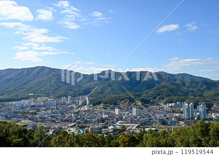 ソウル近郊都市・抱川市 市街地の風景【韓国/京畿道北部】 119519544