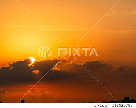 夕日に染まる雲 夕日に染まる雲 119520786
